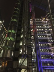 lloyds-at-nite